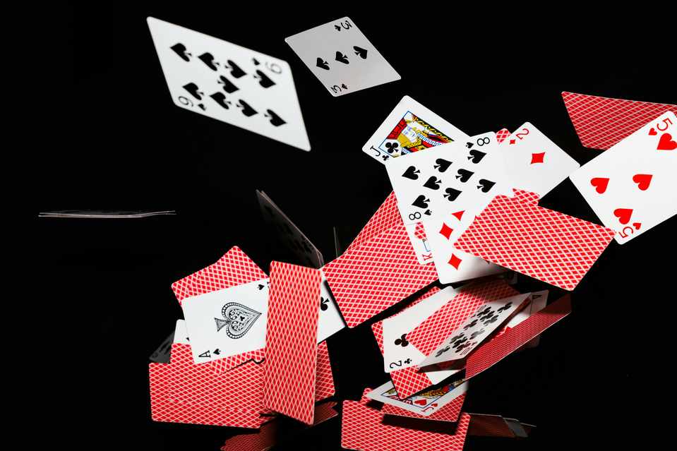 Master the Odds: Expert Gaming Strategies at National Casino Explained via Infographic